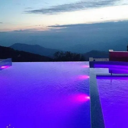 N Lux 100 Milmari Apartment