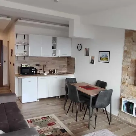Apartment N Lux 100 Milmari *
