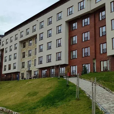 N Lux 100 Milmari Apartment