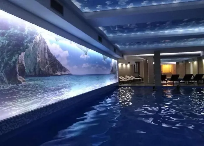 N Lux 100 Milmari アパート